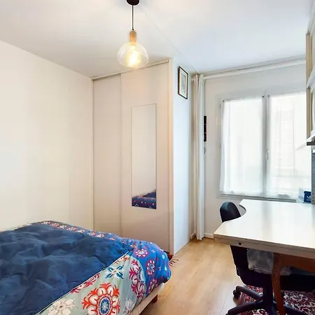 Cozy 70m2 アパート